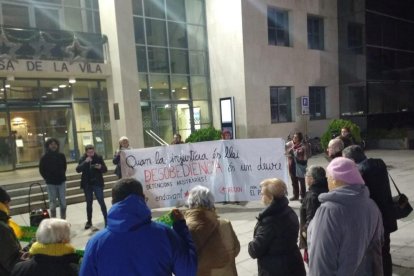 Centenares de personas se concentran en Tarragona para rechazar las detenciones en Gerona