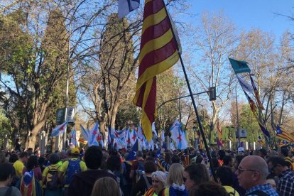 El paseo del Prado de Madrid se empieza a llenar una hora antes de la manifestación