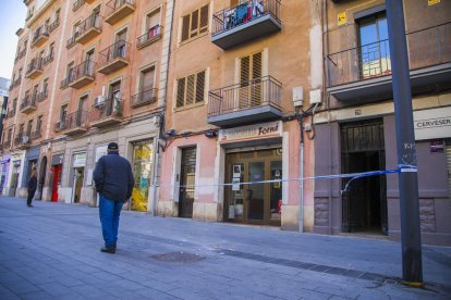 desprendimiento de fachada en la calle Reding