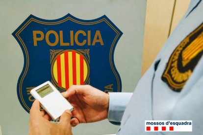 Detingut dos cops en un cap de setmana per robar a l'interior de sis vehicles a Tarragona