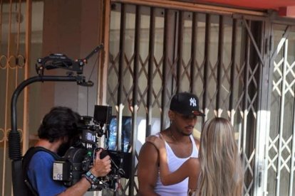 La cantante Bad Gyal registra un videoclip en el barrio Gaudí de Reus