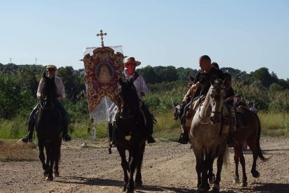 Més de 500 participants en el Rocío chico i la peregrinació del Sinpecao