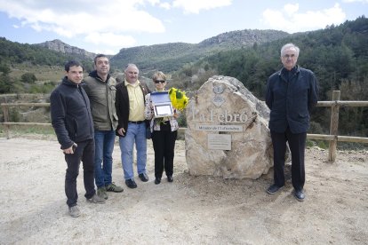 La Febró ret homenatge a dos dels seus veïns