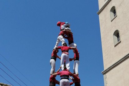 La Joves i la Jove estrenen plaça a Llorenç del Penedès amb castells de 9