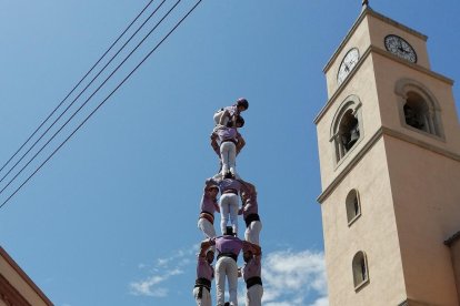 La Joves i la Jove estrenen plaça a Llorenç del Penedès amb castells de 9