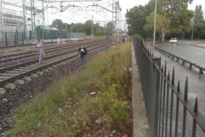 Invaden las vías de la estación de Reus y cortan dos carreteras en el Camp por la sentencia