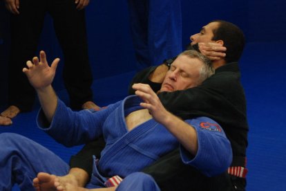 Els Mossos detenen un lladre a Reus mentre estava escanyant la víctima al carrer