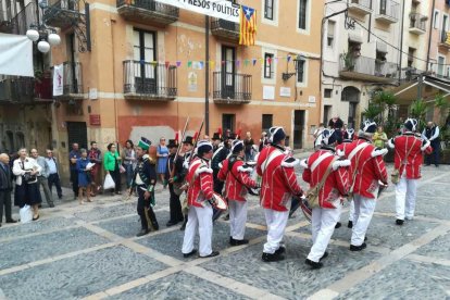El Mercado Medieval llena las calles de la Parte Alta a pesar de la lluvia