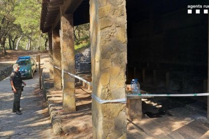 Denunciat per circular amb un tot terreny en una zona de platja no autoritzada al Perelló