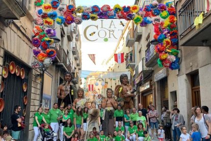Els Neolítics de l'Espluga, per primer cop a la Mostra de Gegants de Valls