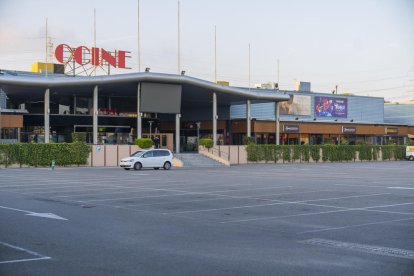 Las grandes superficies comerciales se readaptan a la normativa anticovid