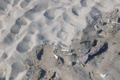 Usuarios de la playa del Milagro se quejan de la presencia de agua sucia|bruta