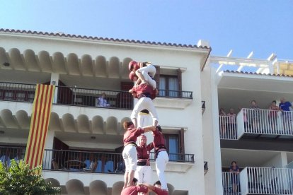 Castells de rodaje de la Jove en Cambrils