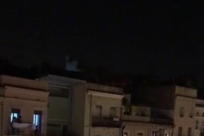 Tarragona aplaude el trabajo de los sanitarios en la crisis del coronavirus