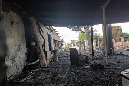 Quema la terraza exterior de un restaurante en la Pobla de Montornès
