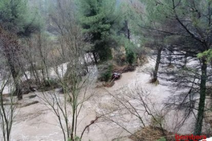Busquen un desaparegut pel temporal al Priorat, a Cabacés
