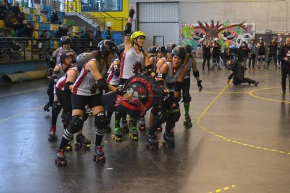 Las Insumisas Roller Derby Reus ganan su primer partido oficial