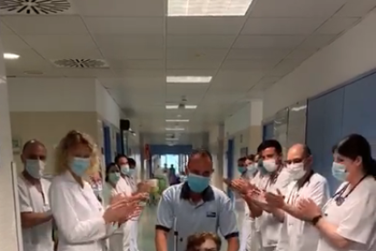 El hospital del Vendrell mujer el alta al último paciente de Covid-19