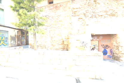 Les escales romanes de l'antiga audiència de Tarragona, al descobert des del carrer