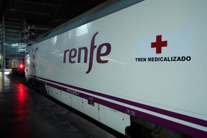 Transporte pone a la disposición de las comunidades autónomas trenes medicalizados de Renfe