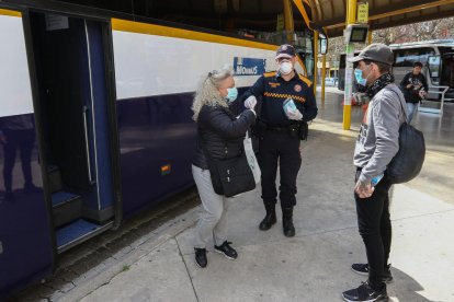 Tarragona, Reus, Tortosa, Cambrils y El Vendrell reparten mascarillas