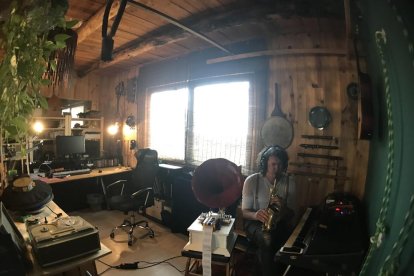 Guillem Anguera: «Hacer música online puede ser una opción para salir adelante en este tiempo»