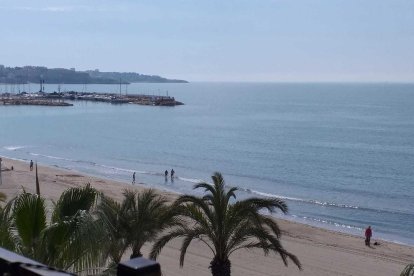 Nens i nenes omplen els carrers de Tarragona en el primer dia de desconfinament de menors de 14 anys