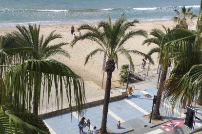 Nens i nenes omplen els carrers de Tarragona en el primer dia de desconfinament de menors de 14 anys