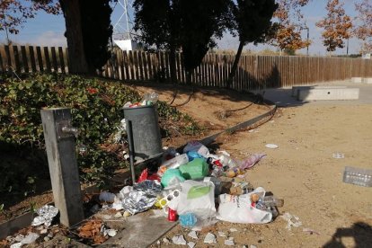 Bonavista denuncia el incivismo en la zona del parque del Camí de la Coma