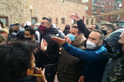 Tensión en Torredembarra a la concentración en apoyo de los menores tutelados de este domingo