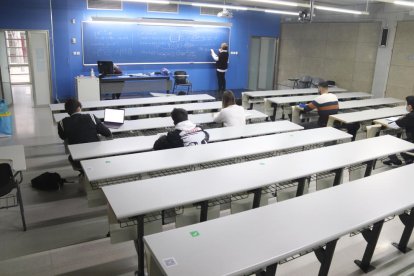La URV reprende las clases presenciales para los alumnos de primer curso de grado