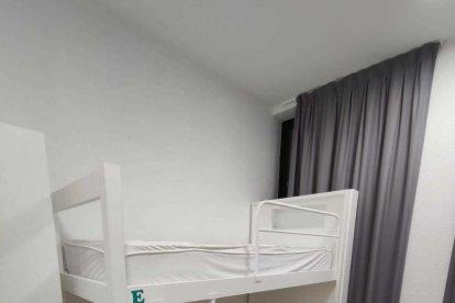Sólo un tercio de los sin techo del Recinte firal duermen en el hostal Ram Room de Tarragona
