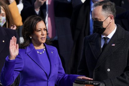 Biden pren possessió com a 46è president dels EUA amb el repte de superar les divisions de l'era Trump