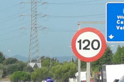 Cues quilomètriques per un accident a l'A7 entre Reus i la Canonja