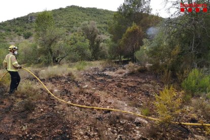 Crema una planta de reciclatge entre Reus i Constantí