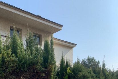 Caminada multitudinària a Boscos contra les ocupacions