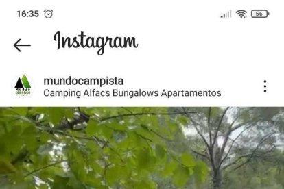 Els Bombers assisteixen amb un helicòpter clients del càmping Alfacs de Sant Carles de la Ràpita afectats per l'aiguat