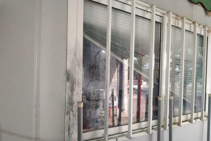 Denuncian actos vandálicos en el campo de fútbol de la Riera