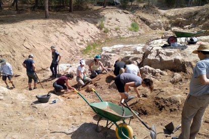 Encuentran por primera vez una cocina griega en el yacimiento arqueológico de Empúries