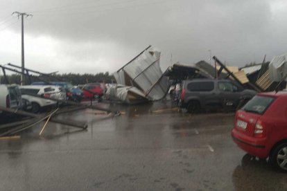 El 112 rep 88 trucades per vent i 310 per pluges fins a les cinc de la tarda