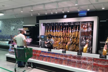 Mercadona abre el reformato supermercado de Manuel de Falla a Tarragona con un nuevo modelo de tienda eficiente