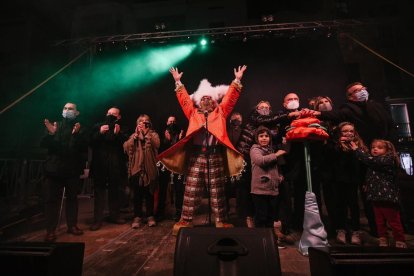 El encendido de luces da el tiro de salida a la campaña de Navidad de Reus