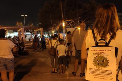 Els comerciants de Salou i la Pineda es manifesten per ampliar els seus horaris