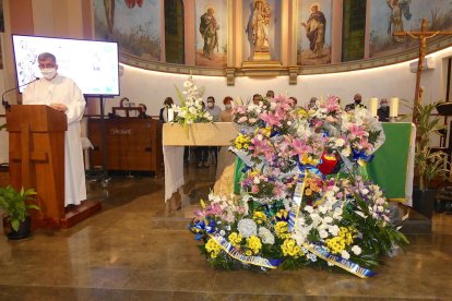 Salou commemora el 32è aniversari de la segregació amb una plantada simbòlica de l'arbre de la llana