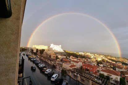 Un espectacular arc de Sant Martí es deixa a veure a Tarragona