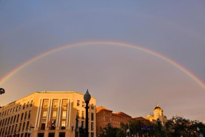 Un espectacular arc de Sant Martí es deixa a veure a Tarragona