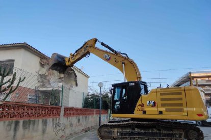 Comencen les obres per canalitzar el barranc de Barenys a Salou