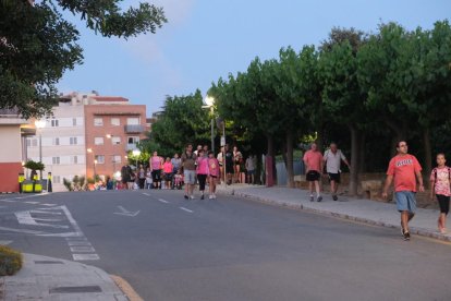 Más de 200 personas participan en la Caminata Nocturna de la Pobla de Mafumet