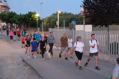 Más de 200 personas participan en la Caminata Nocturna de la Pobla de Mafumet