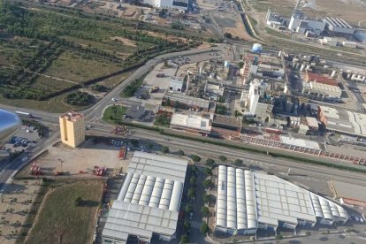 Corte l'N-340 en la Canonja por una marcha lenta de los trabajadores de BASF